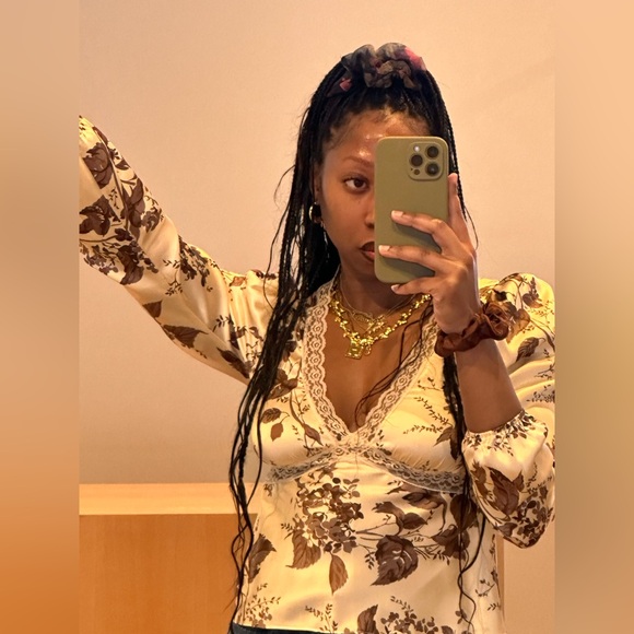 Reformation Caitlyn Silk Top | Color: Dillon | Size: 2 - Picture 2 of 6